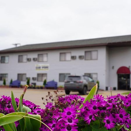 Model Towne Inn Motel Gwinn Buitenkant foto