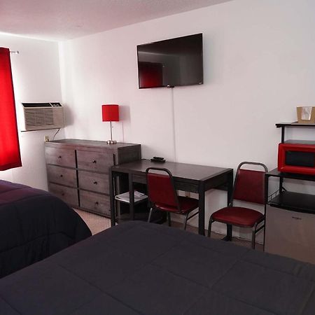 Model Towne Inn Motel Gwinn Buitenkant foto