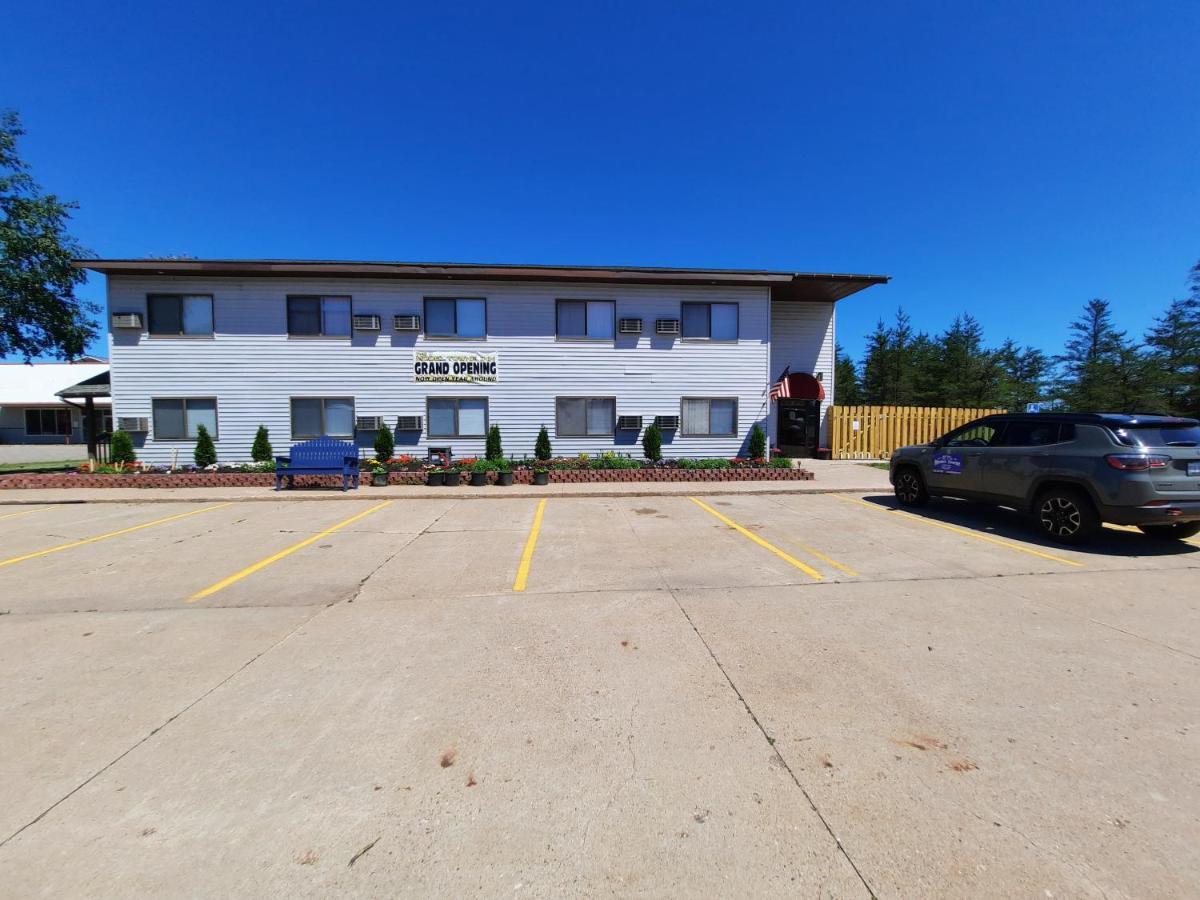 Model Towne Inn Motel Gwinn Buitenkant foto